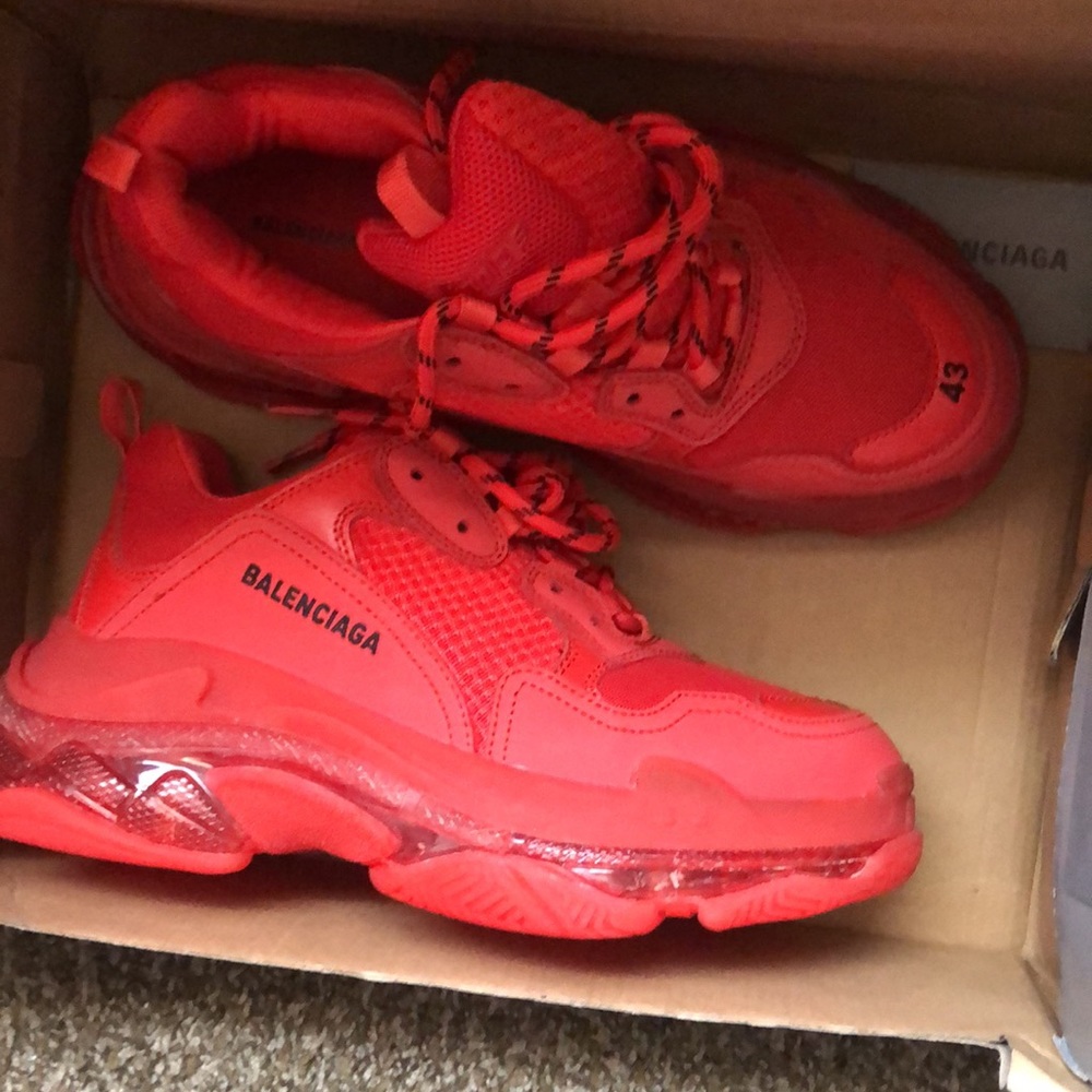 Designer Shoes - Picture 4 of 7